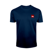 Dunkelblaues T-Shirt mit individueller Stickerei veredelt. 
